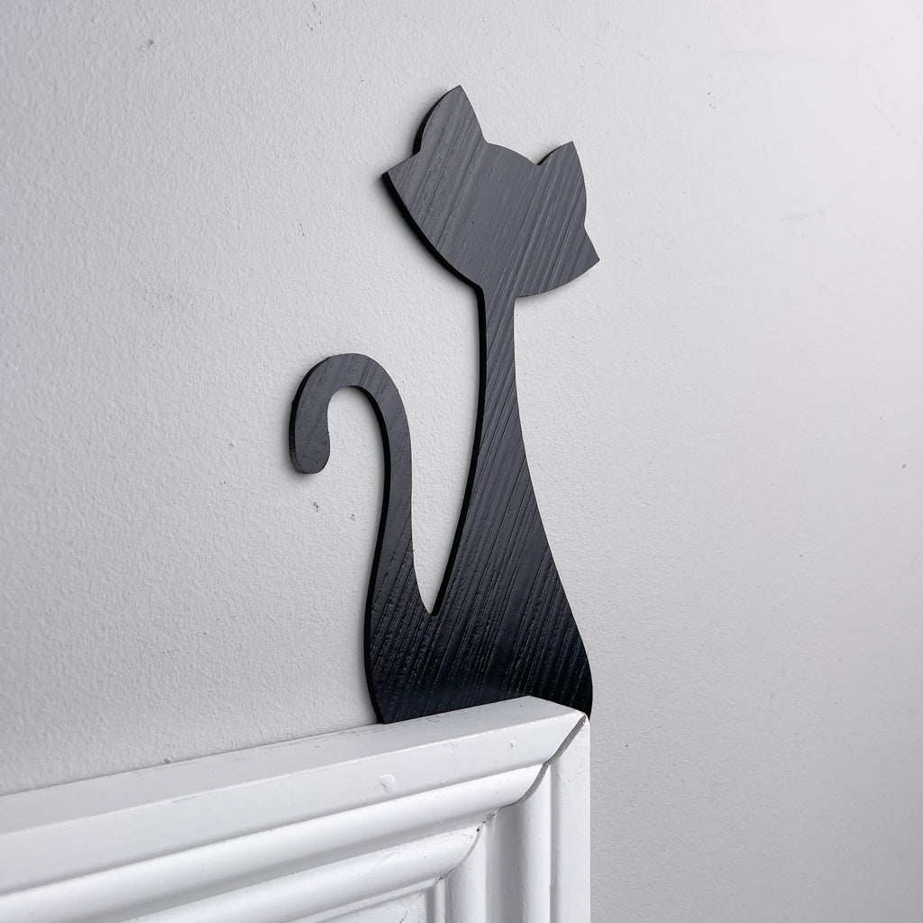 Retro Cat Sitting Door Topper