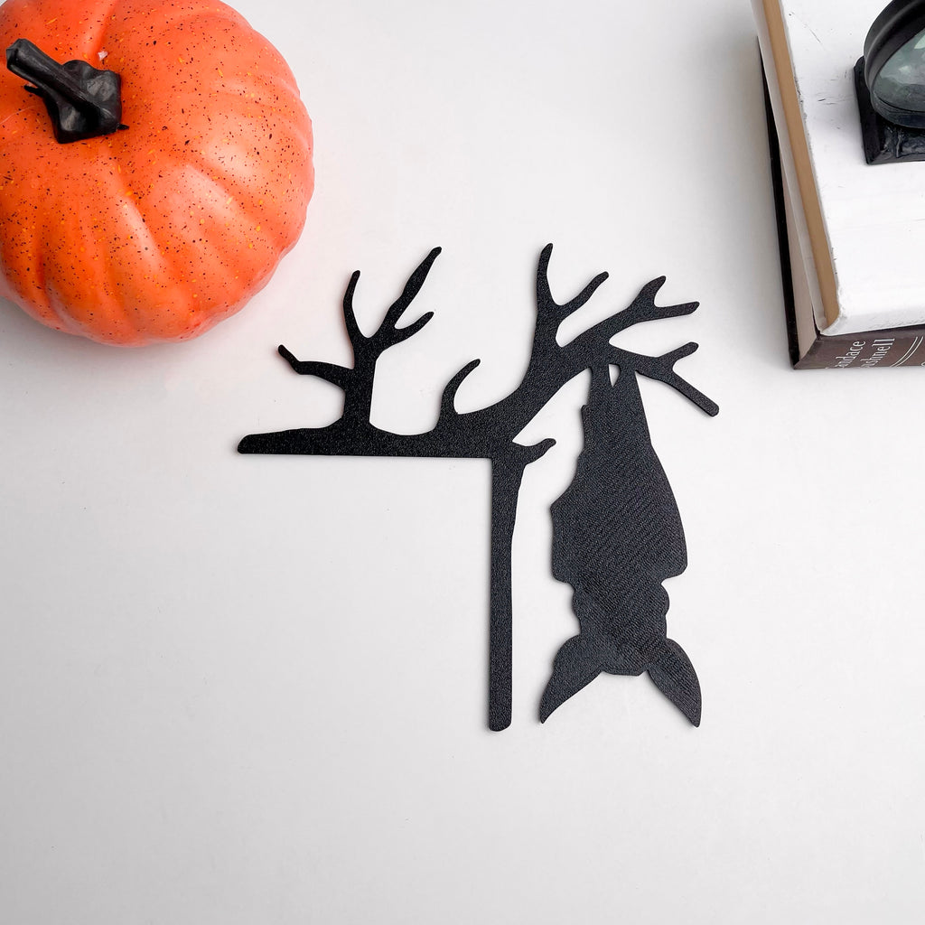 Hanging Bat Door Topper
