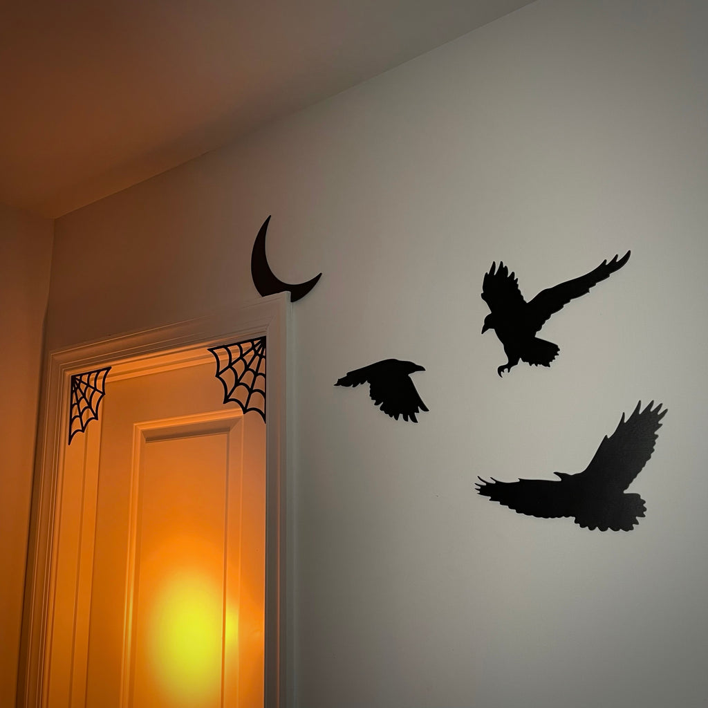 Corner Spider Web Door Decor